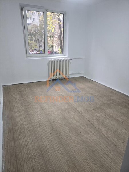 Diham Apartament 3 camere de vanzare